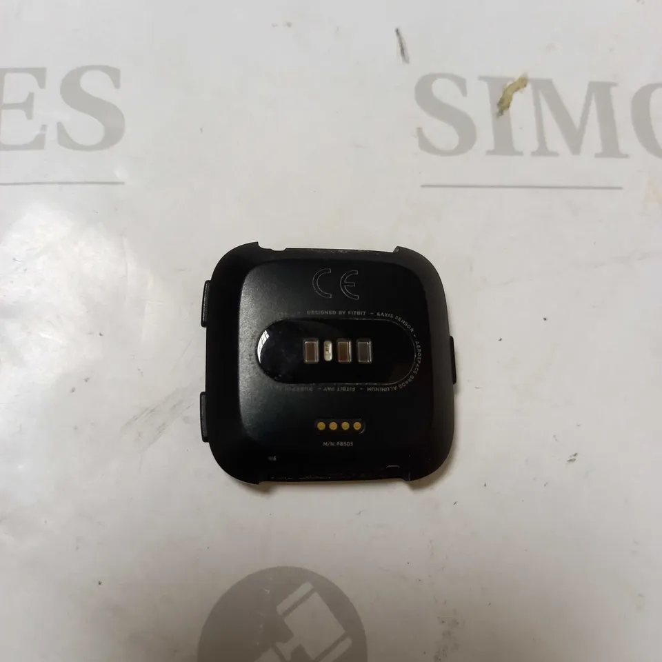 FITBIT VERSA HEALTH AND FITNESS SMARTWATCH