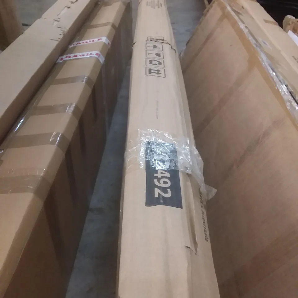 BOXED OXFORD RADIATOR COVER - WHITE 