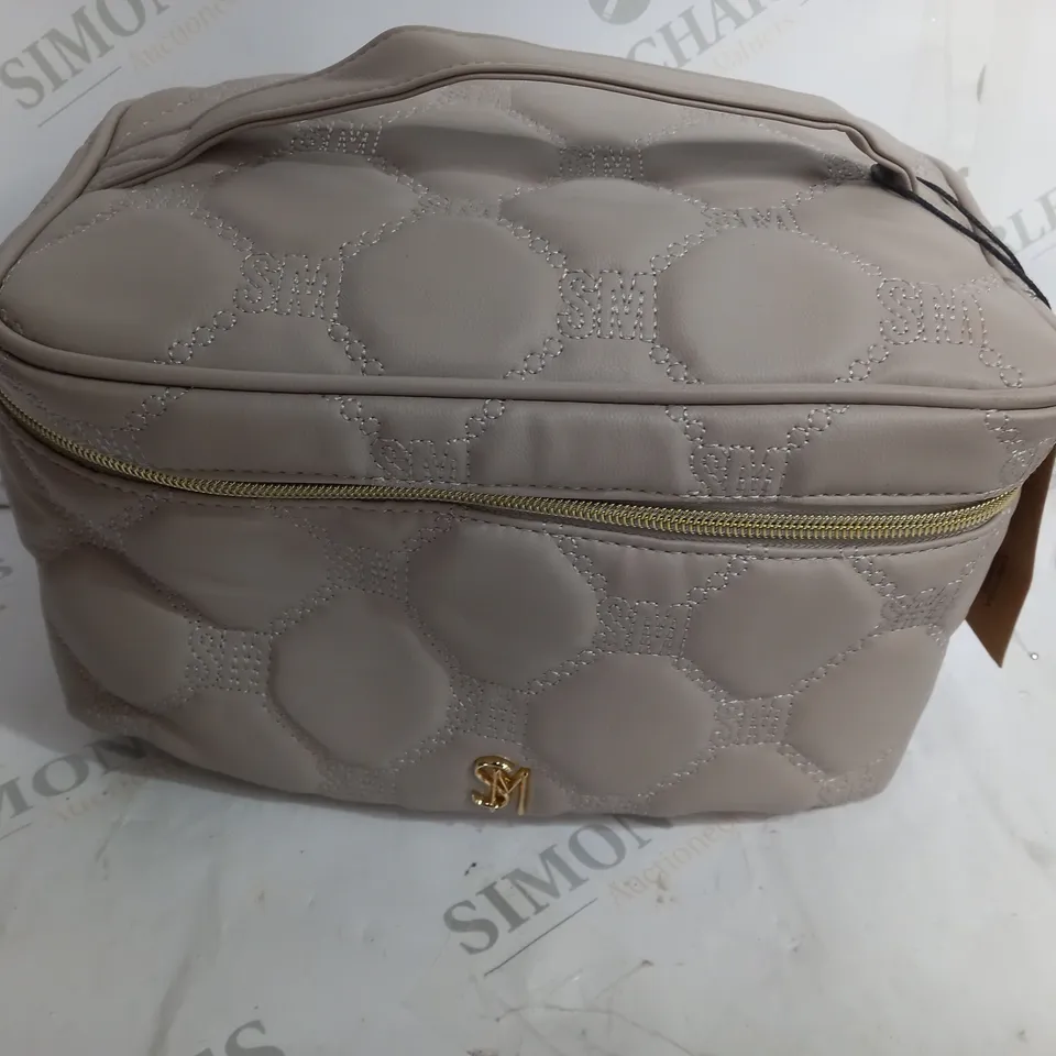 STEVE MADDEN HAND BAG 