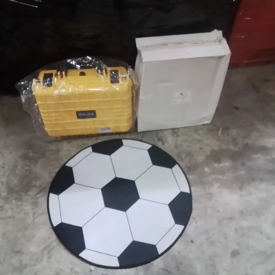 PALLET OF ASSORTED HOUSEHOLD GOODS AND PRODUCTS TO INCLUDE;POST BOX,TOOL BOX,FOOTBALL MAT