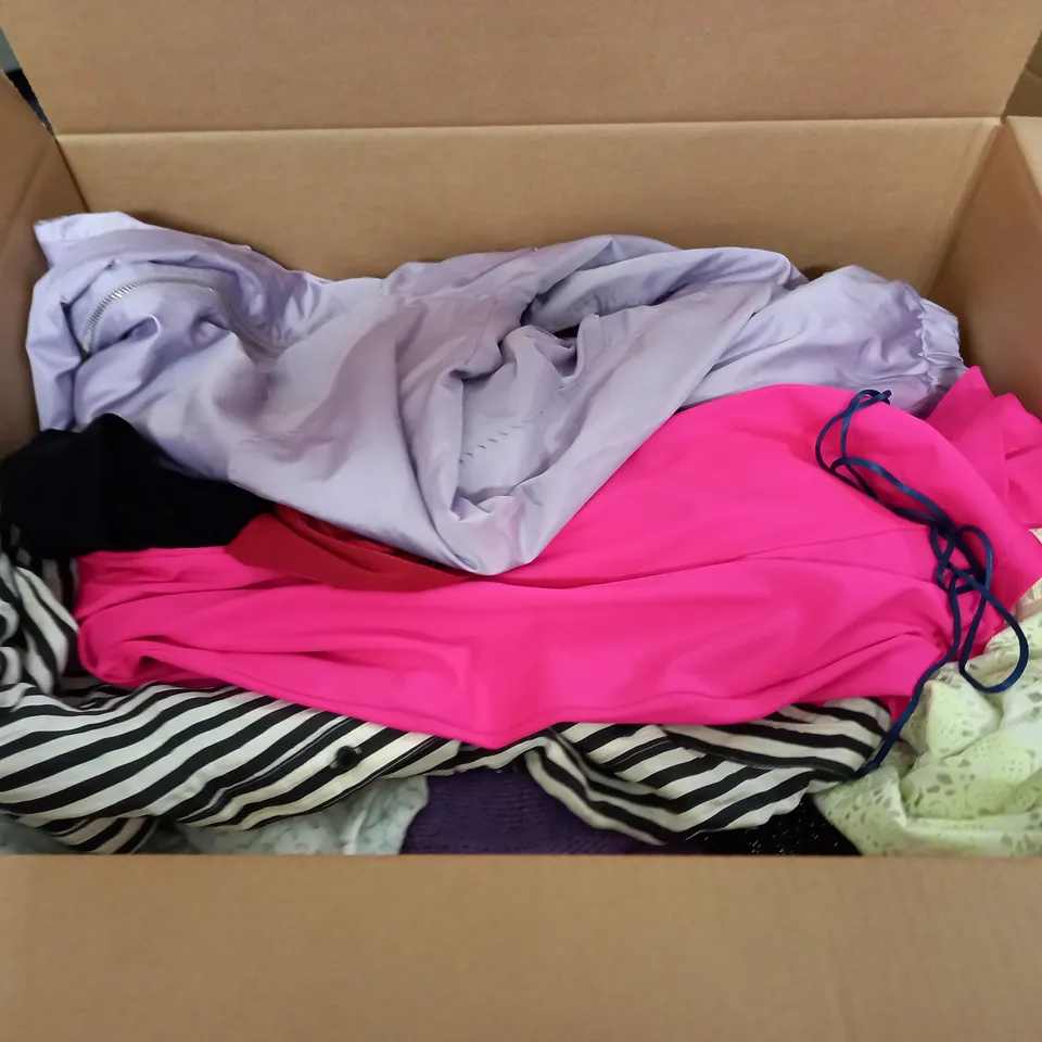 LARGE QUANTITY OF ASSORTED CLOTHING ITEMS TO INCLUDE ADIDAS, ZARA AND H&M