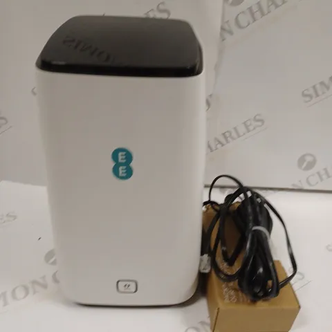 EE SMART 5G HUB