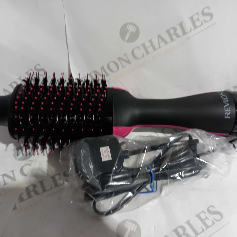 BOXED REVLON ONE-STEP VOLUMISER