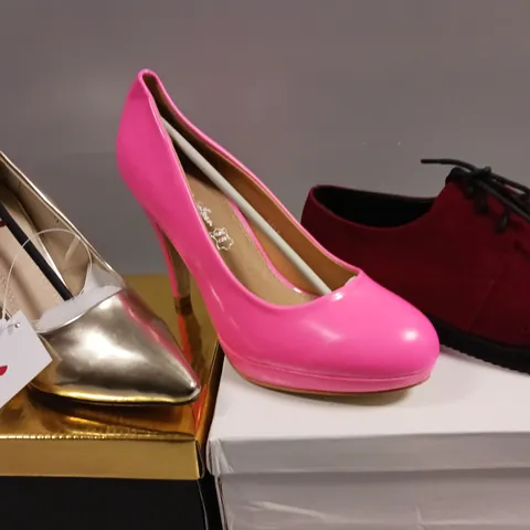 LOT OF 11 ASSORTED PAIRS OF SHOES TO INCLUDE ODEON AND ASPIRER - VARIOUS SIZES