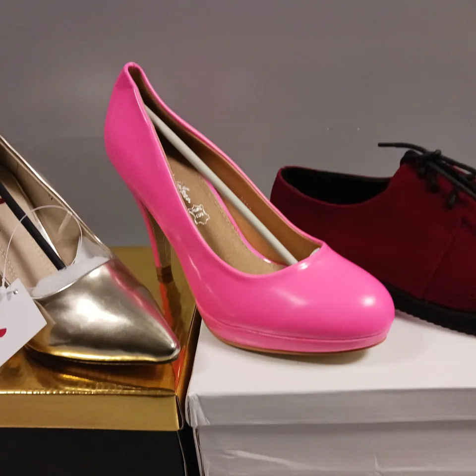 LOT OF 11 ASSORTED PAIRS OF SHOES TO INCLUDE ODEON AND ASPIRER - VARIOUS SIZES