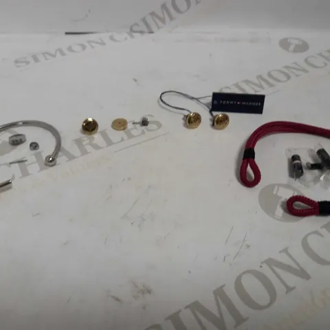 LOT OF 5 TOMMY HILFIGER JEWELLERY ITEMS