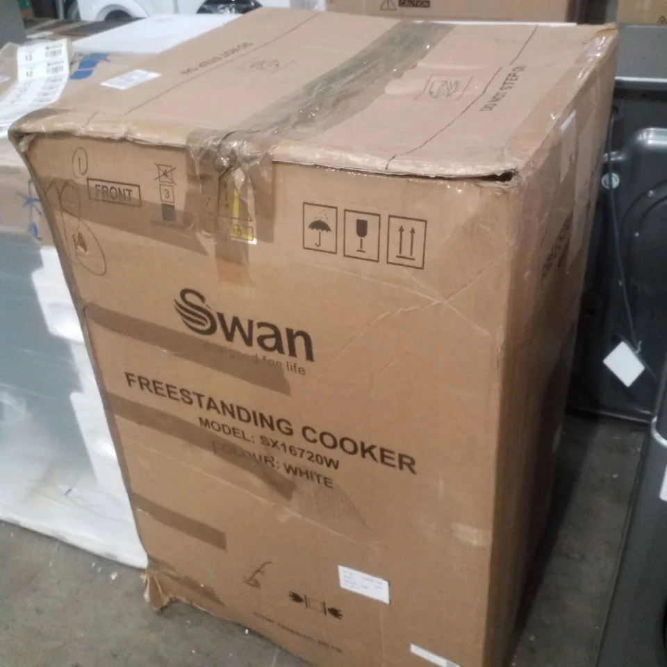 BOXED SWAN SX16720W 60CM ELECTRIC TWIN OVEN CERAMIC HOB COOKER - WHITE