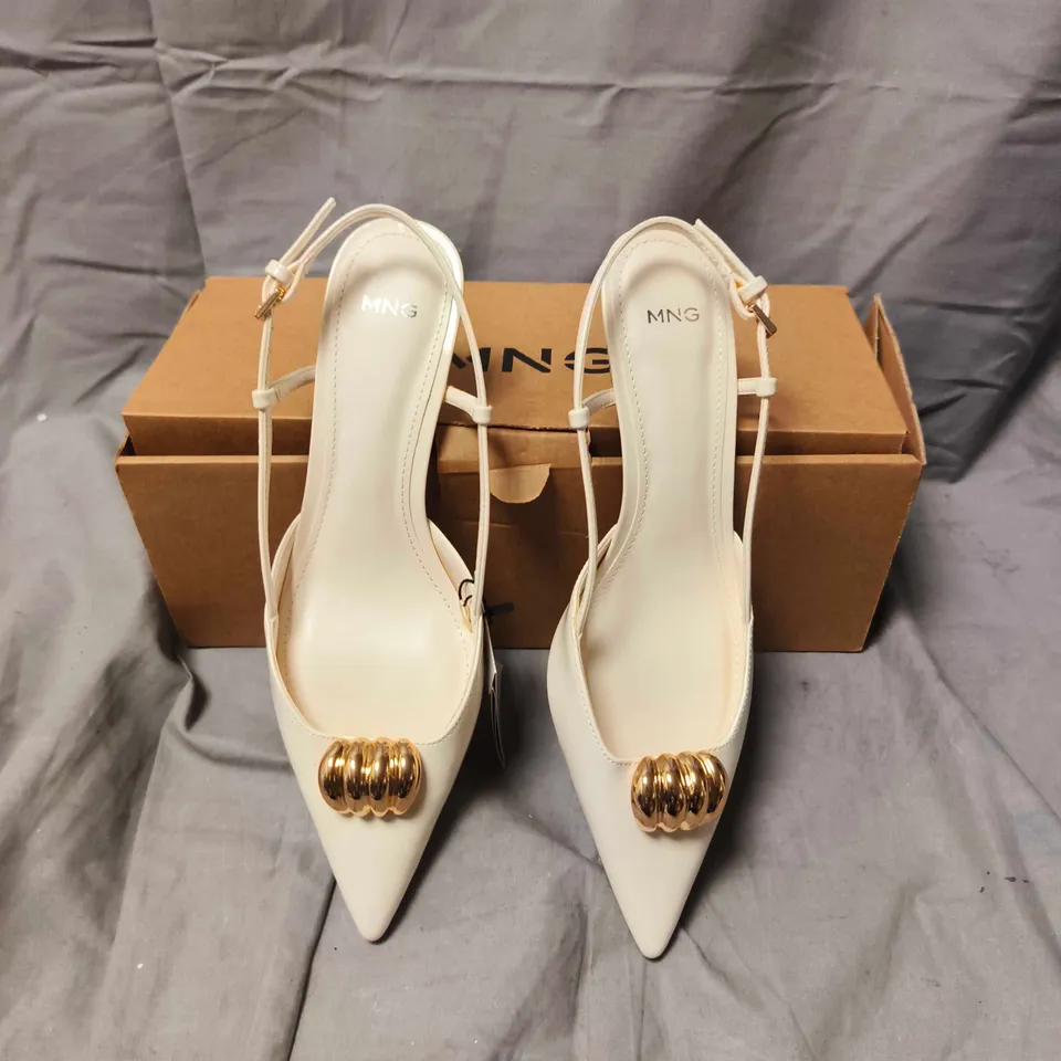 BOX PAIR OF MNG WHITE SLINGBACK HEELS - SIZE 37