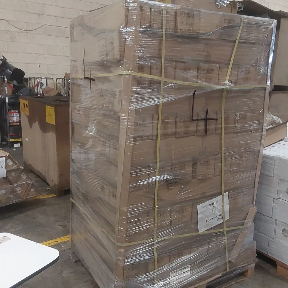 PALLET CONTAINING APPROXIMATELY 125x TILE CARRY CASES