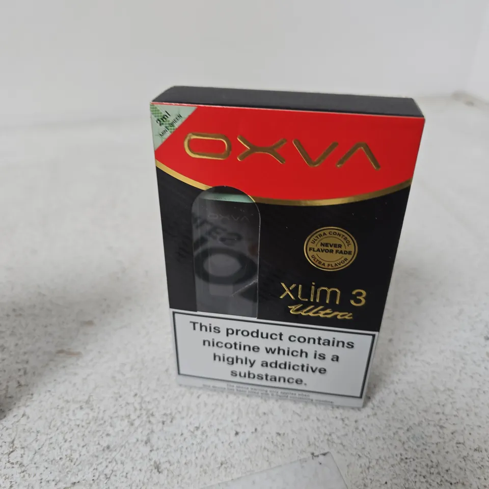 APPROXIMATELY 30 ASSORTED E-CIG PRODUCTS AND ACCESSORIES TO INCLUDE ASPIRE AND OXVA