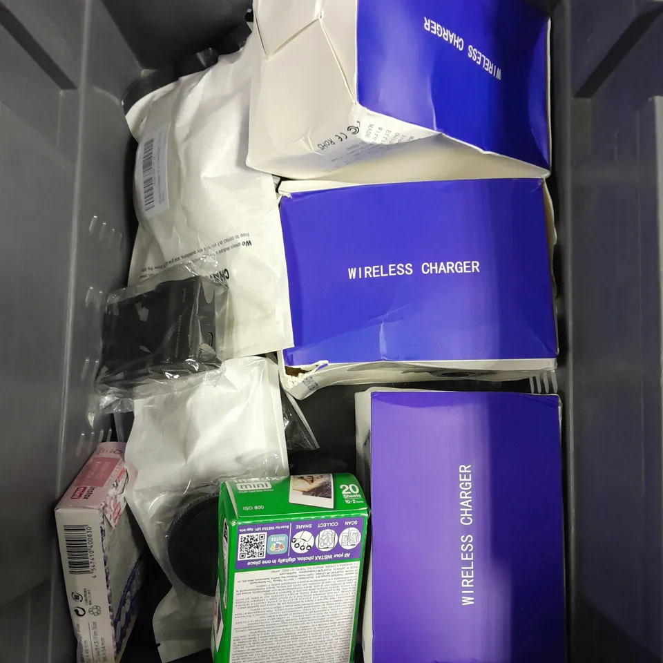 APPROXIMATELY 10 ASSORTED ELECTRICAL PRODUCTS TO INCLUDE WIRELESS CHARGER, PHOTO FILM, CHARGING CABLES ETC