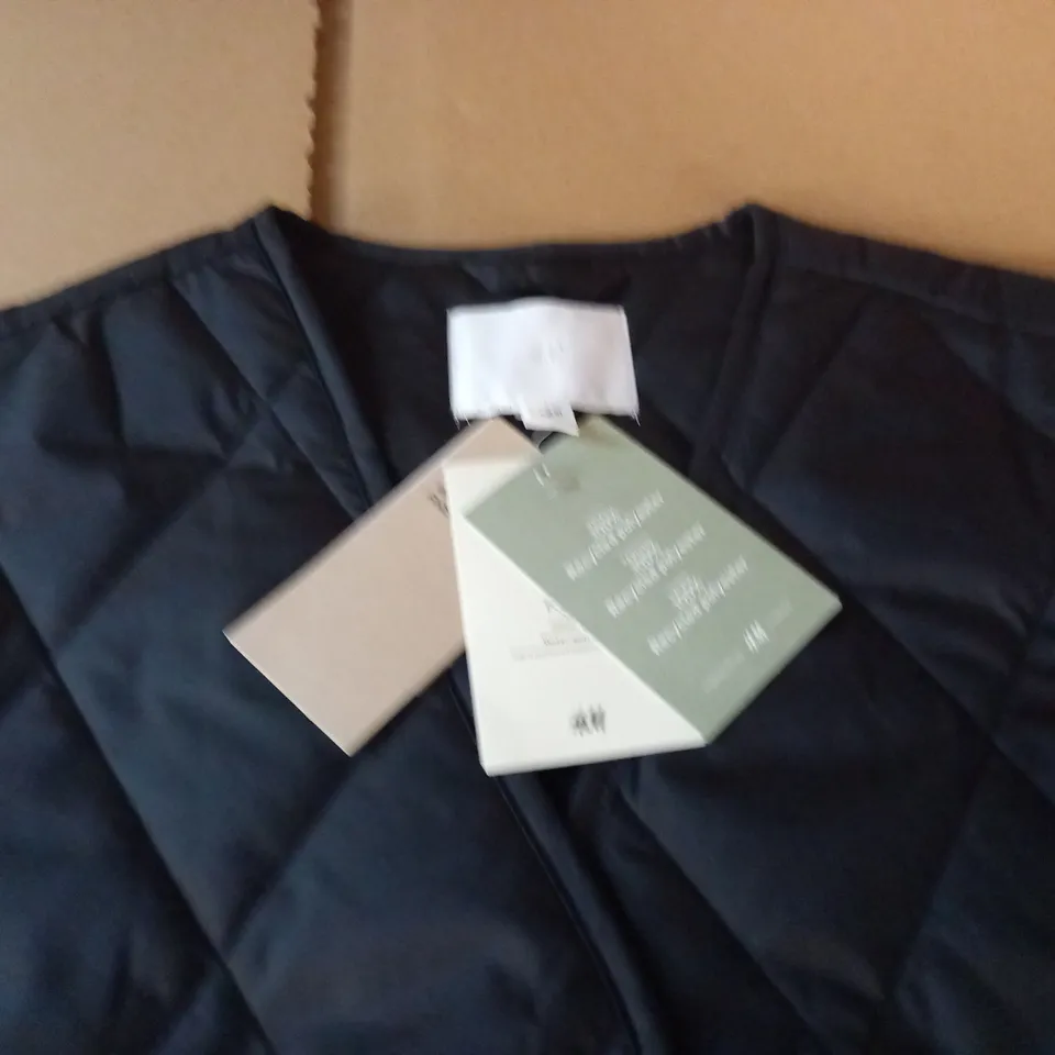 H&M BLACK QUILTED BODY WARMER - XL