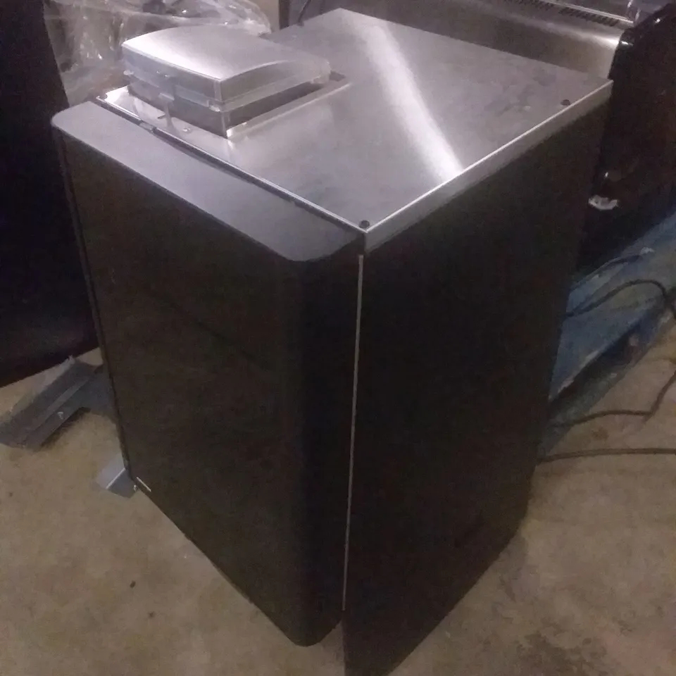 COFFETEK VITRO X4 COFFEE MACHINE 