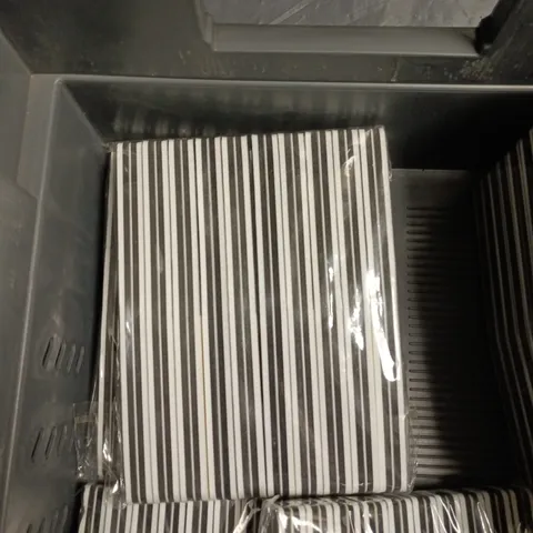 APPROXIMATELY 50 NAIL FILES 