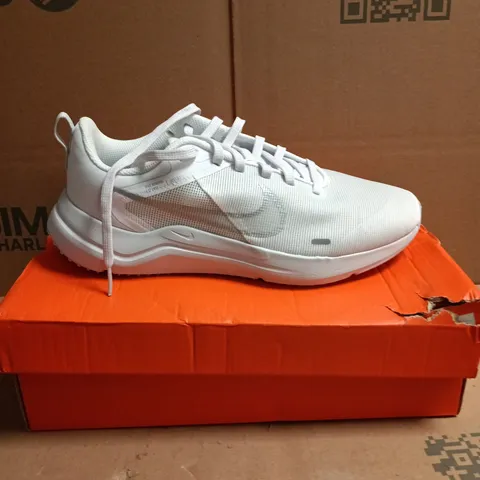 NIKE DOWNSHIFTER 12 WOMEN'S RUNNING SHOES β WHITE/METALLIC SILVER, UK 7.5 (US 8.5)