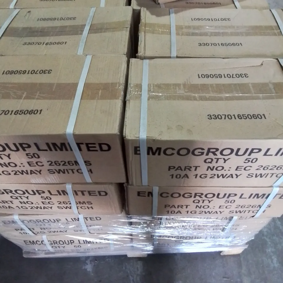 PALLET OF APPROXIMATELY 32 MULTI BOXES OF EMCO 1 GANG 2 WAY 10 AMP SWITCHES & 10A 2G 2 WAY SWITCH - COLLECTION ONLY 