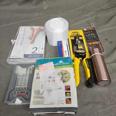 TOTE OF APPROXIMATELY 10 ASSORTED HOUSEHOLD ITEMS TO INCLUDE STANLEY, DRILL BITS 
