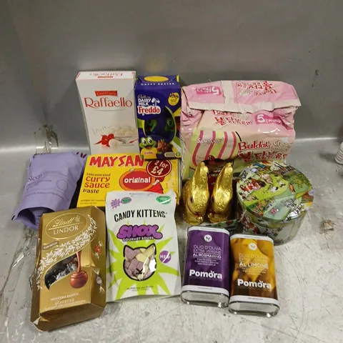 APPROXIMATELY 10 ASSORTED FOOD ITEMS TO INCLUDE - BULDAK CREAM CARBONARA - LINDT CHOCOLATE BUNNY - MAYSAN CURRY SAUCE PASTE - ETC