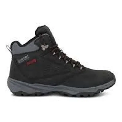 BRAND NEW  REGATTA AMBLE BOOTS IN BLACK / RIO RED - UK 10