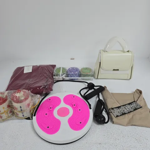 BOX OF APPROXIMATELY 10 ASSORTED ITEMS INCLUDING A WHITE HANDBAG, A WAIST TWISTING DISC AND A SET OF THREE CANDLES