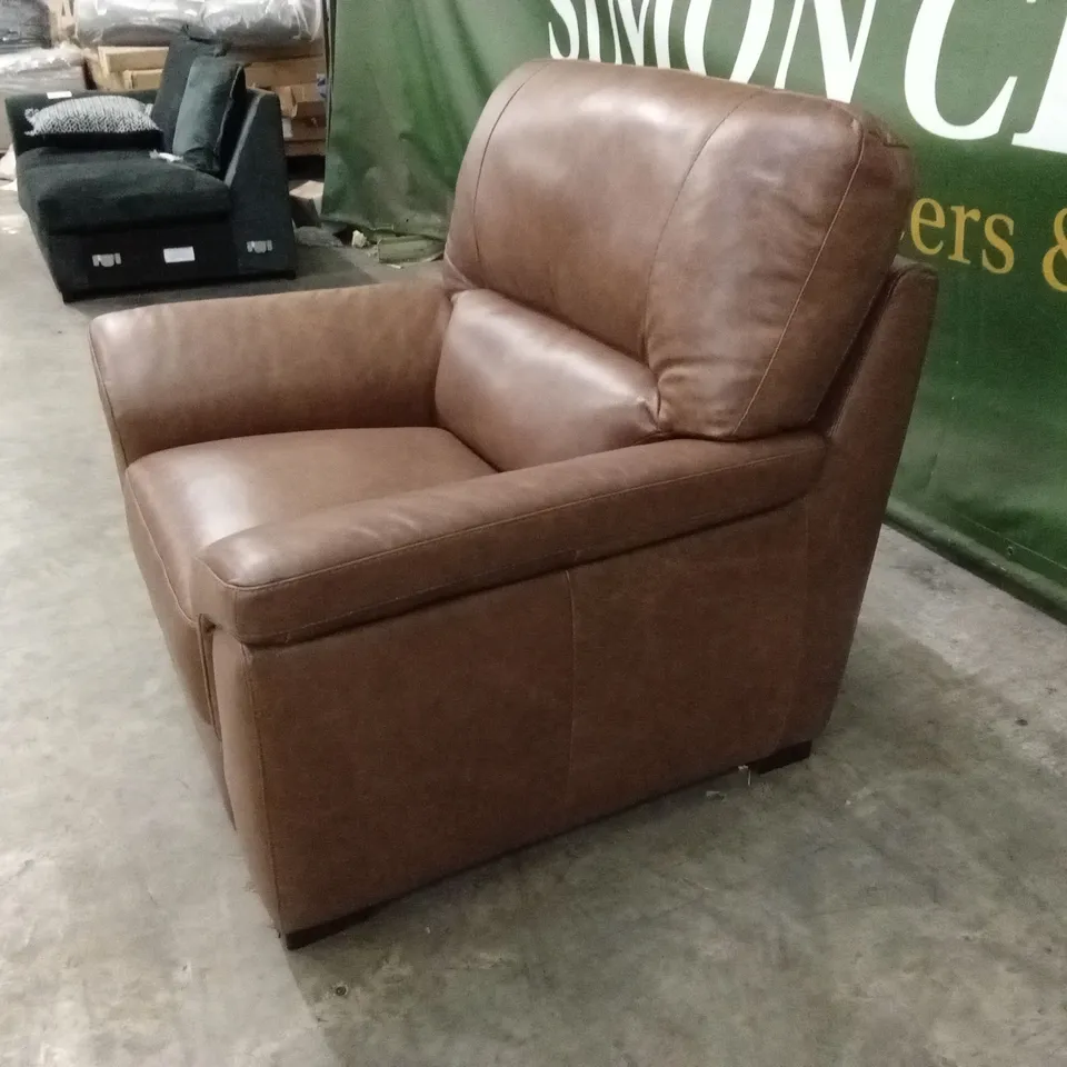 QUALITY DESIGNER ITALIAN MADE VIRGILIO LEATHER CHAIR WITH SMALL ARMS - BRANDY