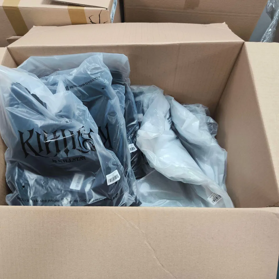 LOT OF APPROXIMATELY 10 BRAND NEW KILLSTAR CLOTHING ITEMS INCLUDES SHADOW EMPRESS KNIT TOP AND FALLING NIGH COATS - VARIOUS SIZES
