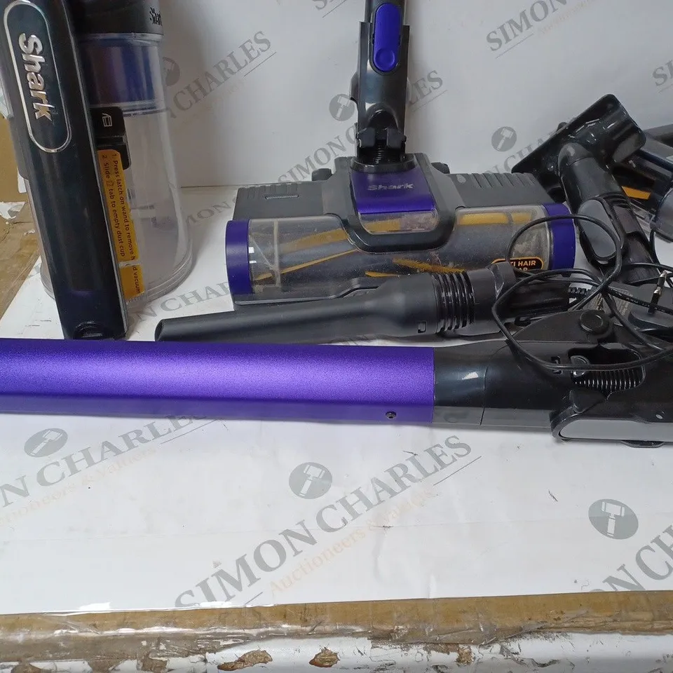 SHARK NINGA VACUM CLEANER