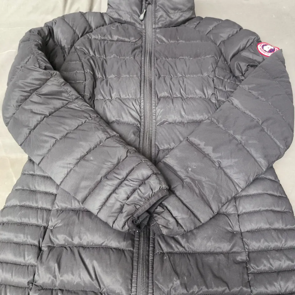 CANADA GOOSE BLACK DOWN PUFFER JACKET –SIZE S