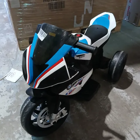 BMW KIDS RIDE-ON MOTORCYCLE WITH TRAINING WHEELS – BLUE/WHITE