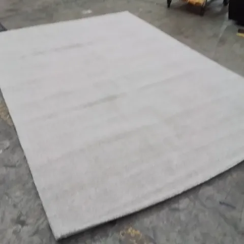 QUALITY DESIGNER AREA RUG - APPROXIMATELY 290X195CM