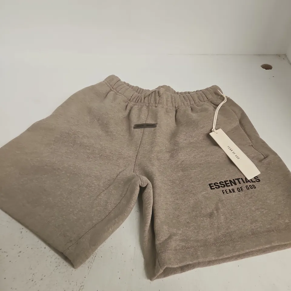 FEAR OF GOD ESSENTIALS SWEATPANTS – XS