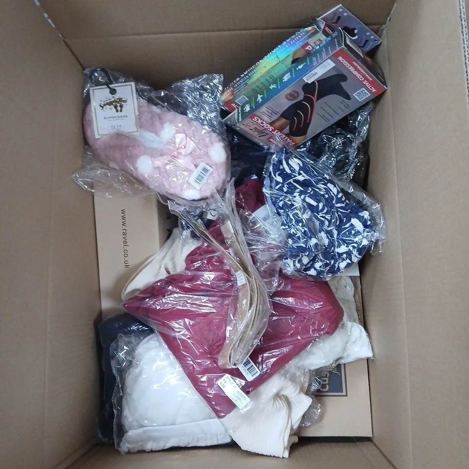 LARGE QUANTITY OF ASSORTED ITEMS TO INCLUDE ACTIVE COMPRESSION SOCKS, SUPPORT & POSTURE BRA, WILD FIG & GRAPE HAND CREAM, ETC - COLLECTION ONLY