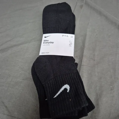 NIKE EVERYDAY ANKLE BLACK SOCKS SET OF 3 - UK 11-14.5