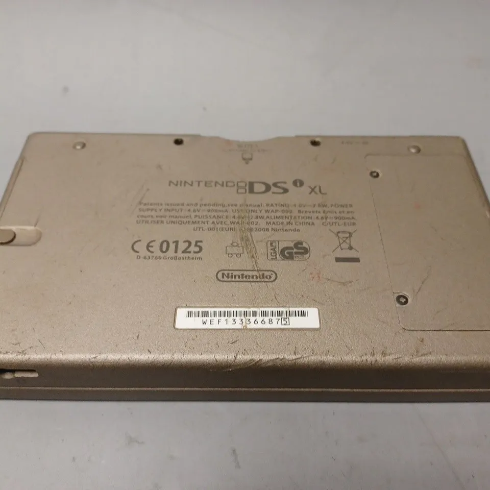NINTENDO DS XL IN BLACK
