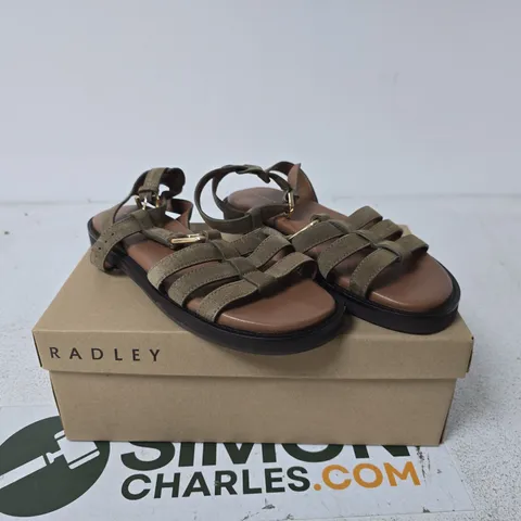 RADLEY FORE STREET LADIES IVY UK 6 BOXED