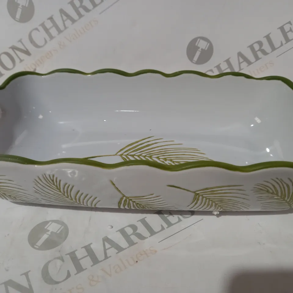 BOXED TEMP-TATIONS BY TARA CERAMIC DISH IN WHITE/GREEN W. LEAF DESIGN