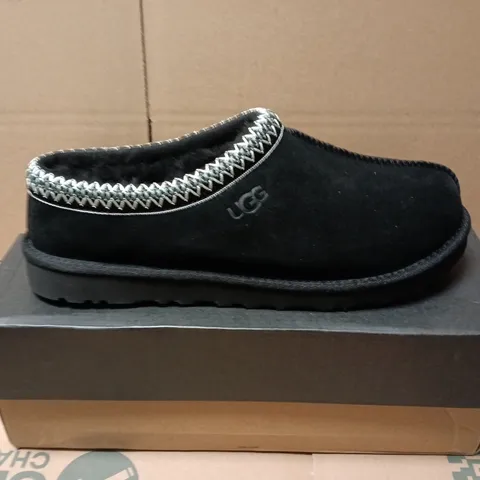BOXED PAIR OF UGG M TASMAN II IN BLACK - UK 9