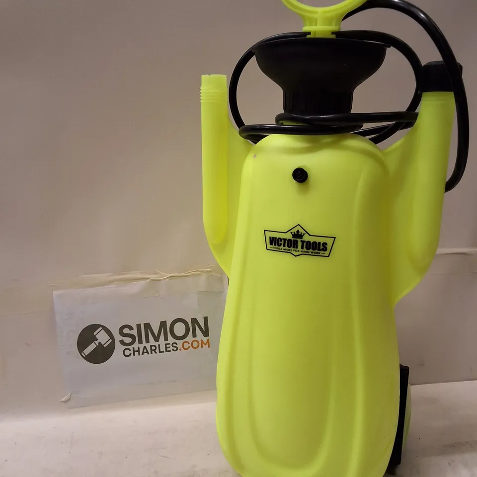 VICTOR TOOLS GARDEN SPRAYER – NEON YELLOW/GREEN, WHEELED
