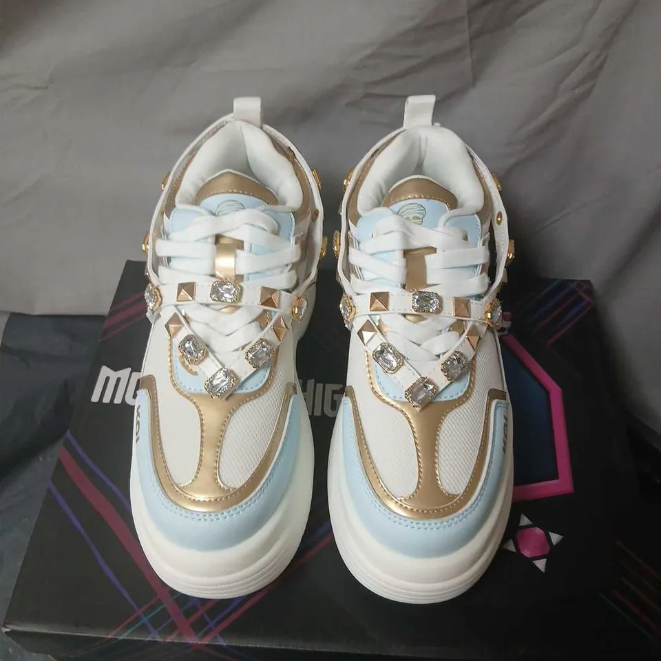 BOXED KOI MONSTER HIGH OH MY RA BEJEWELLED CHUNKY TRAINERS - UK 3