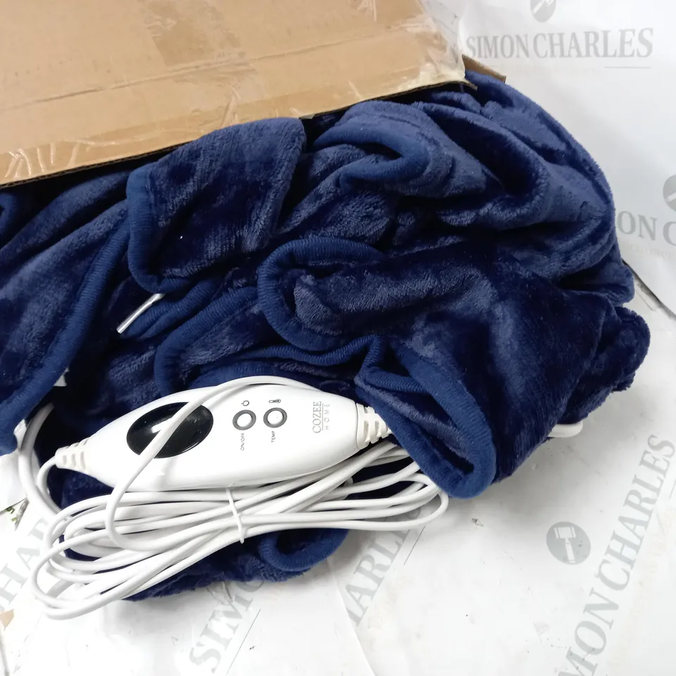 COZEE HOME HEATED PLUSH WEARABLE BLANKET IN NAVY