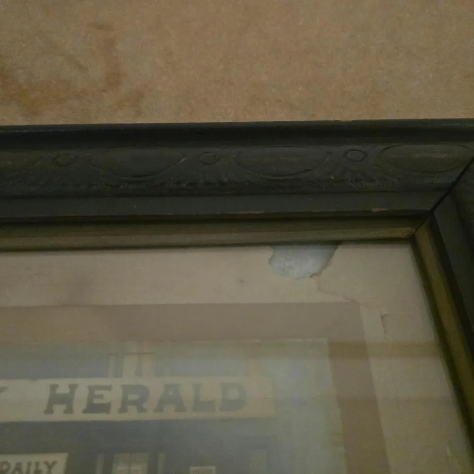 VINTAGE FRAMED PHOTOGRAPH OF DAILY HERALD "LABOURS DAILY CHAMPION" SHOP FRONT
