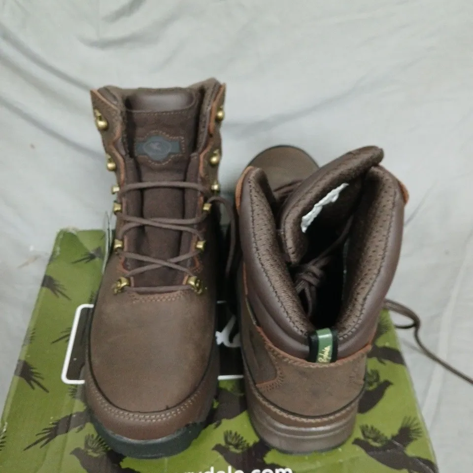 BOXED AIKE LEATHER HIKING BOOT BROWN – UK 9