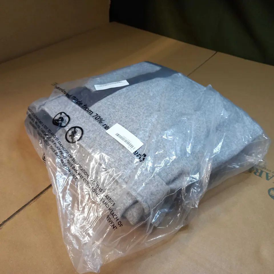 PACKAGED BOOHOO GREY CONTRAST PANEL BELTED WOOL LOOK COAT - SIZE 8