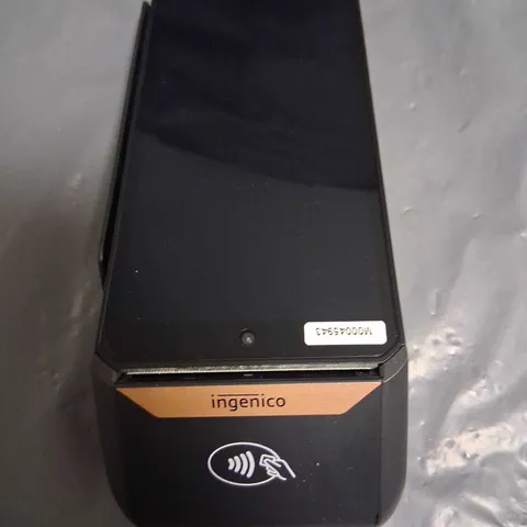BOXED INGENICO AXIUM DX800
