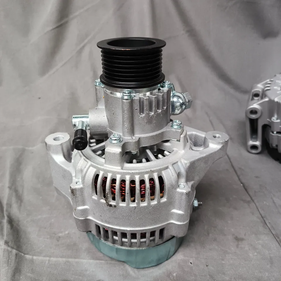 CAR ALTERNATOR WITH PULLEY 