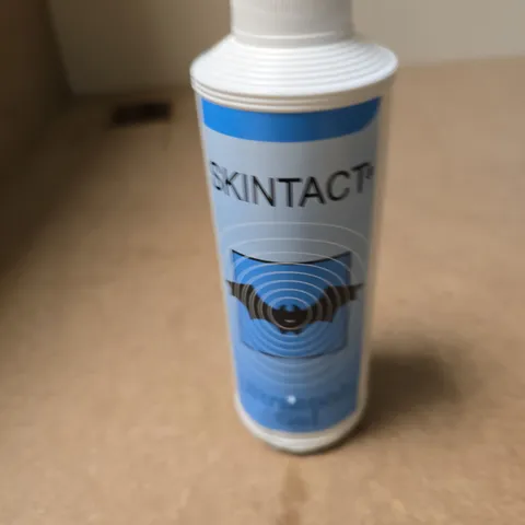 APPROXIMATELY 14 ASSORTED COSMETIC ITEMS INCLUDING SKINTACT ULTRA SONIC GEL , AUSSIE CONDITIONER AND NEUROPATHY PAIN SOOTHING FOOT CREAM