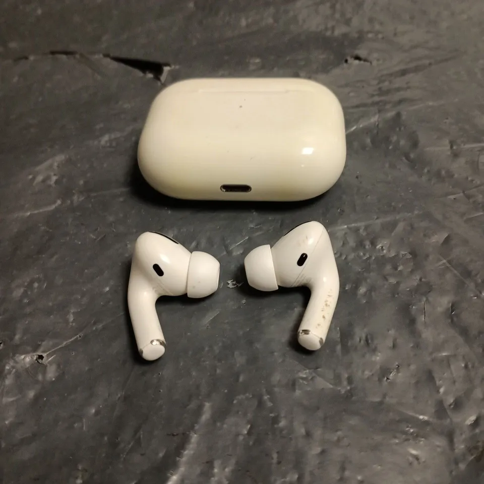 APPLE AIRPODS PRO 2ND GENERATION BOXED