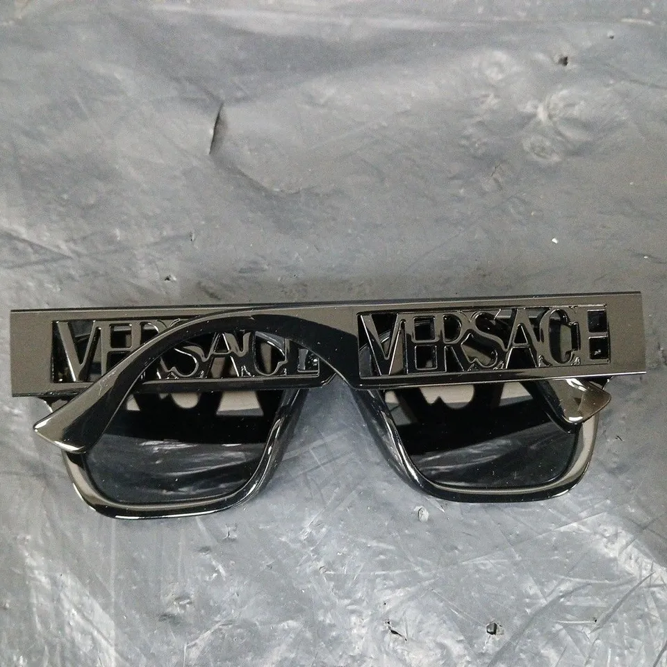 BOXED PAIR OF VERSACE SQUARE SUNGLASSES