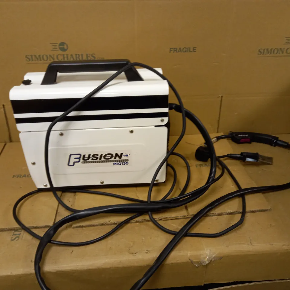 AUTOJACK MIG130 MIG MASTER 130 PORTABLE GASLESS WELDER