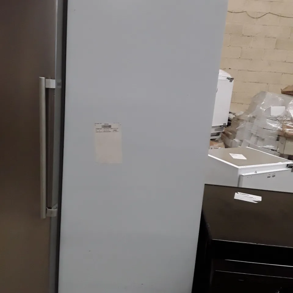 CANDY REFURBISHED FREESTANDING CFLO FRIDGE